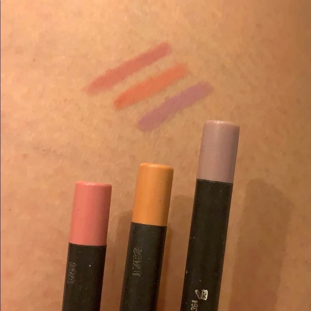 Kylie Lip Liner